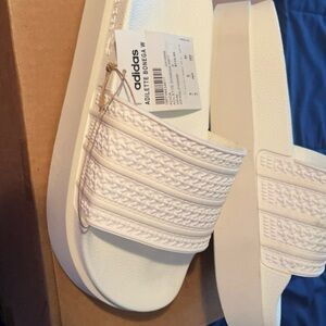 Adidas Original Women’s Adilette Bonega Slides Size 8